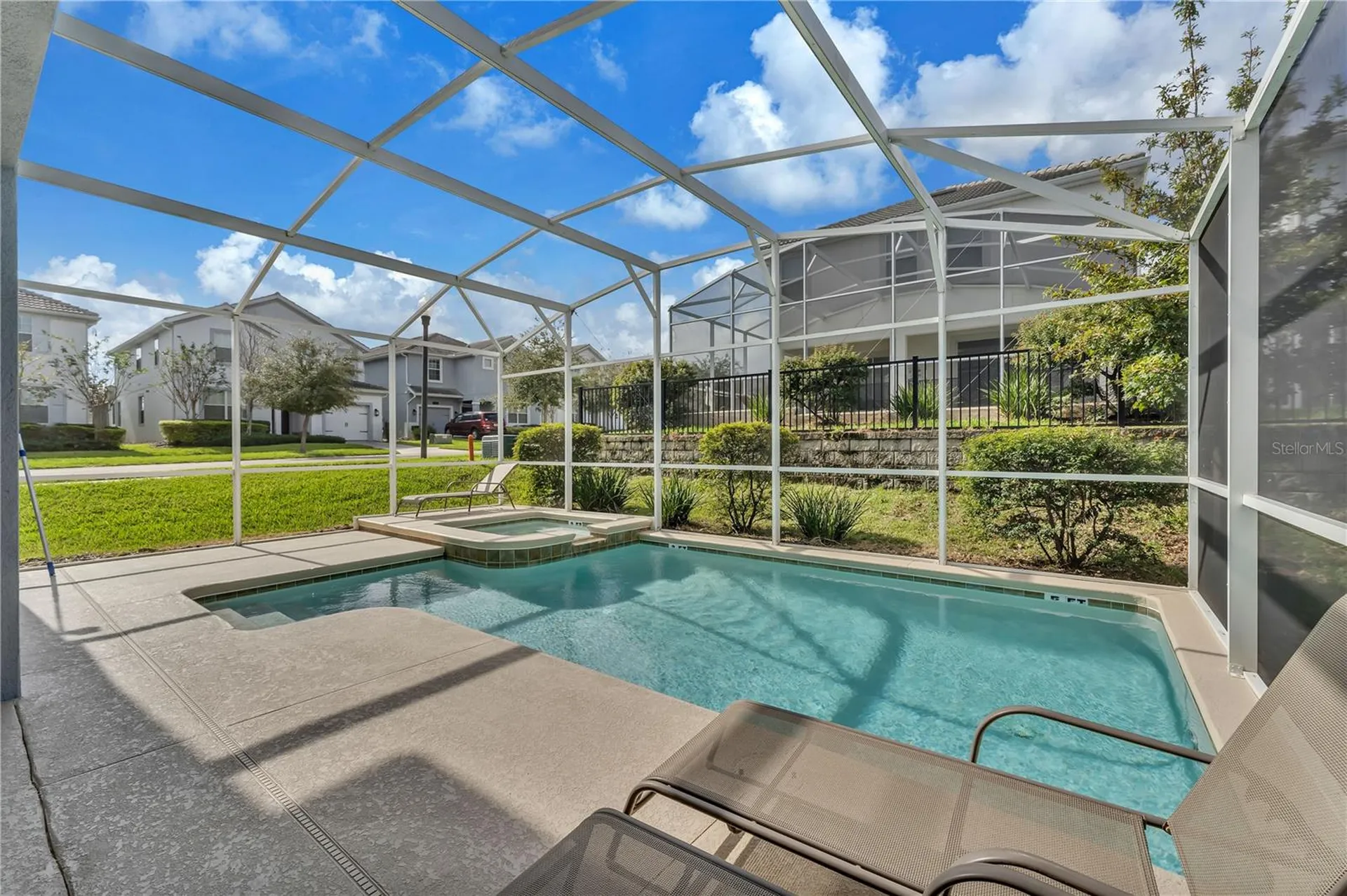 1592 Flange Drive Davenport FL 33896