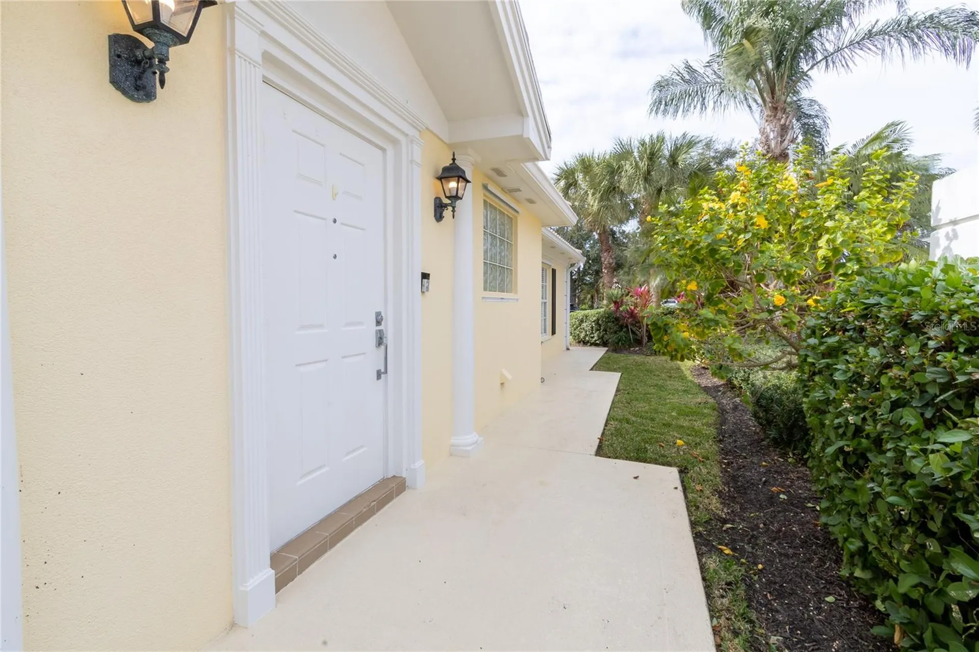 8876 Estepona Court Sarasota FL 34238