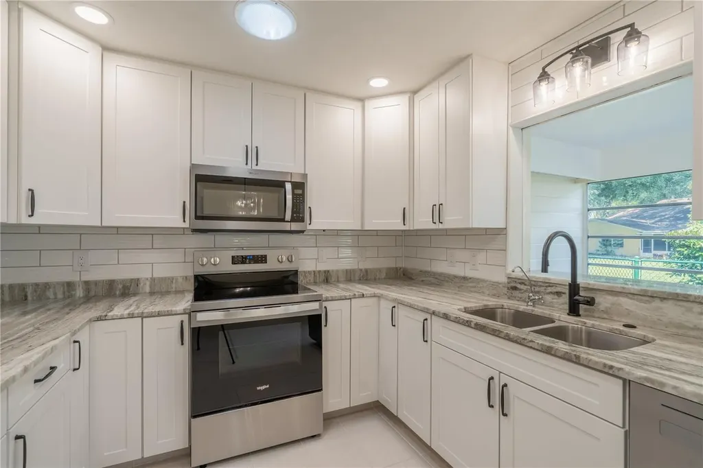 9368 SW 82nd Terrace Ocala FL 34481