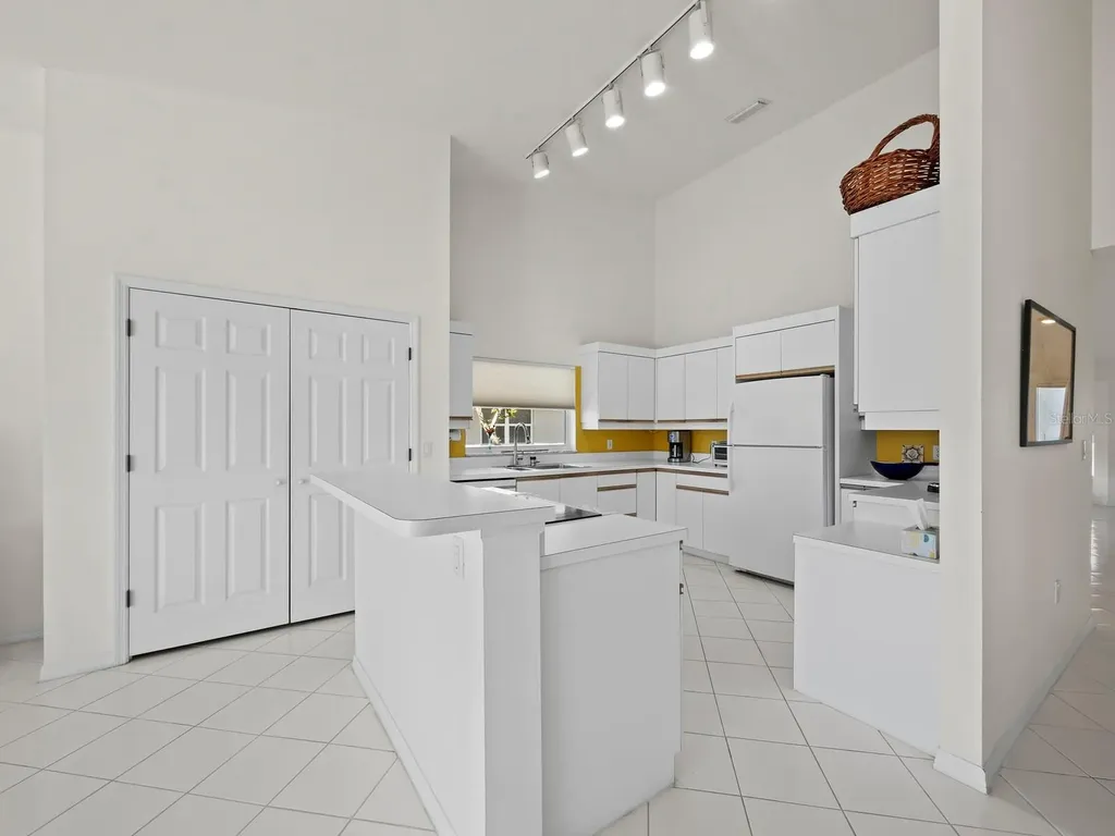 3459 Byron Lane Longboat Key FL 34228