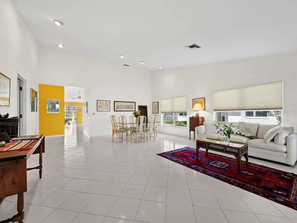 3459 Byron Lane Longboat Key FL 34228