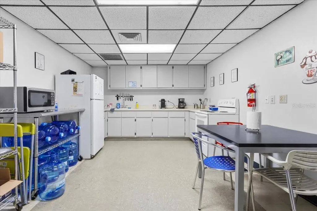 2300 NW 71st Place Gainesville FL 32653