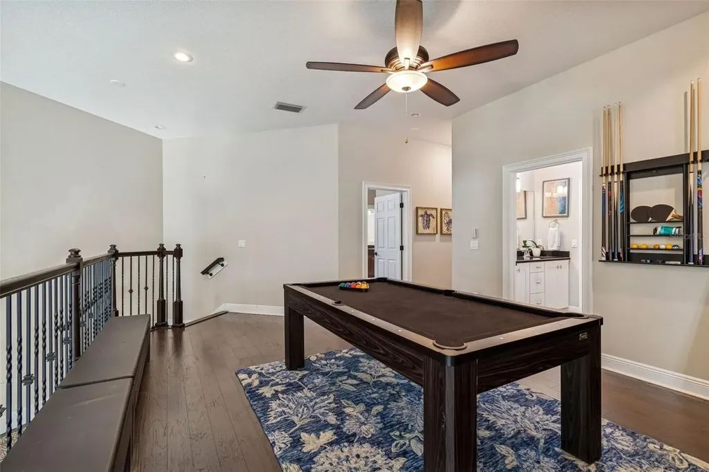 2906 W Hawthorne Road Tampa FL 33611