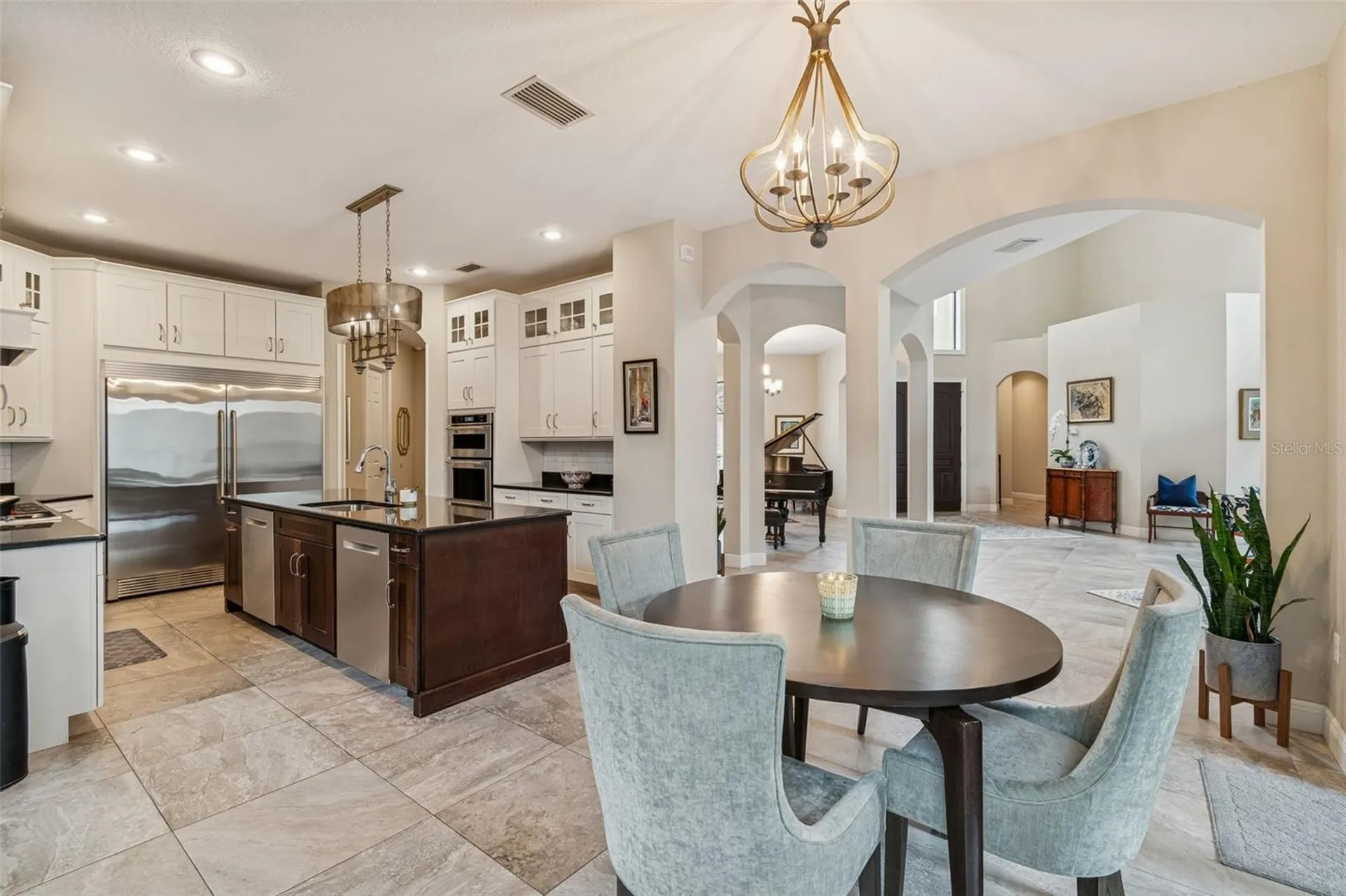 2906 W Hawthorne Road Tampa FL 33611