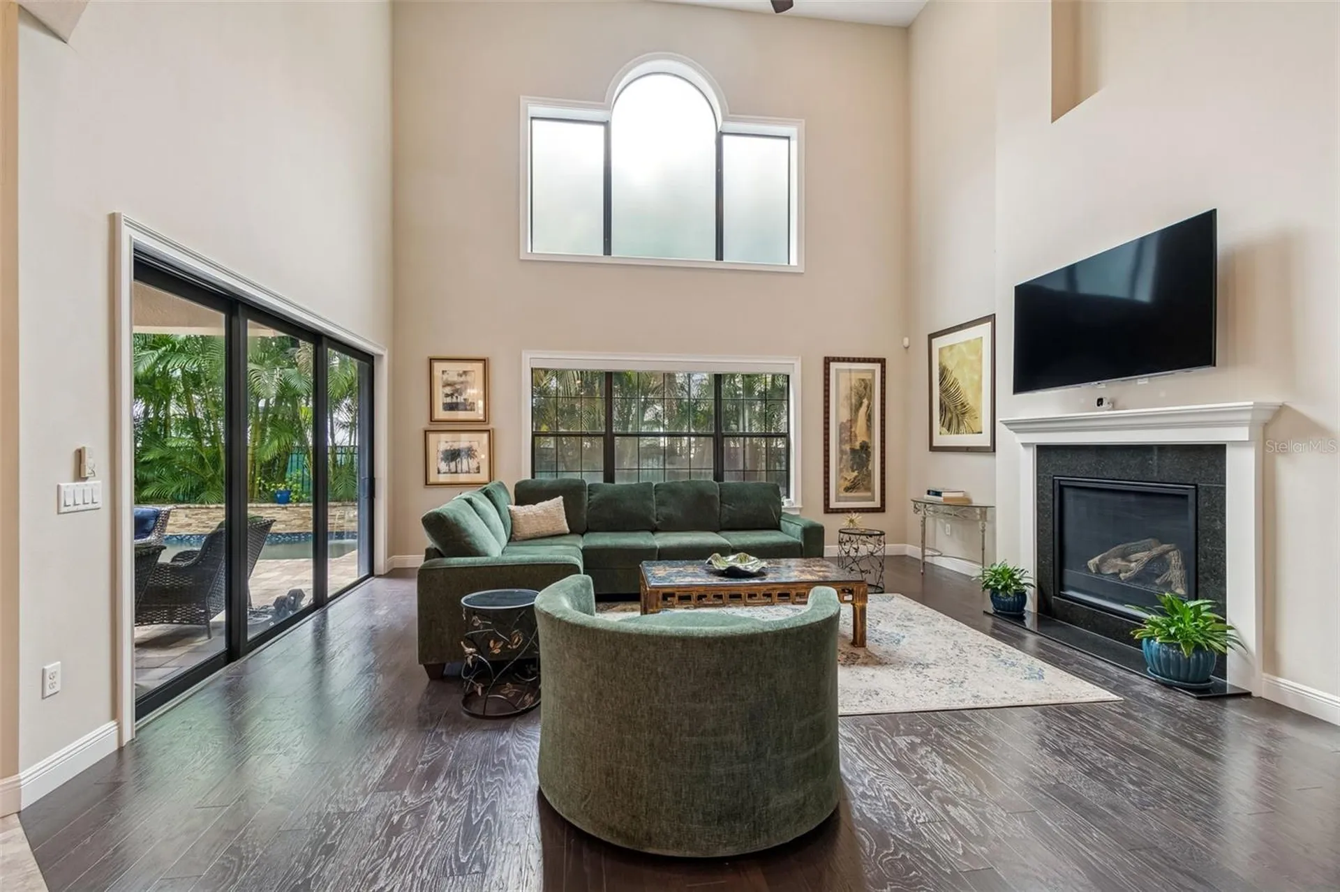 2906 W Hawthorne Road Tampa FL 33611