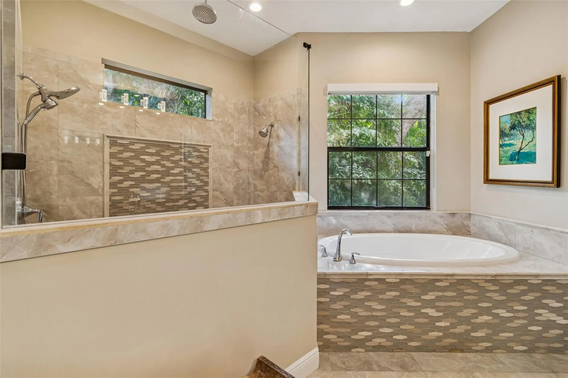 2906 W Hawthorne Road Tampa FL 33611