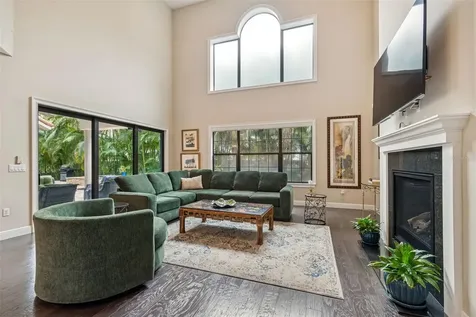 2906 W Hawthorne Road Tampa FL 33611