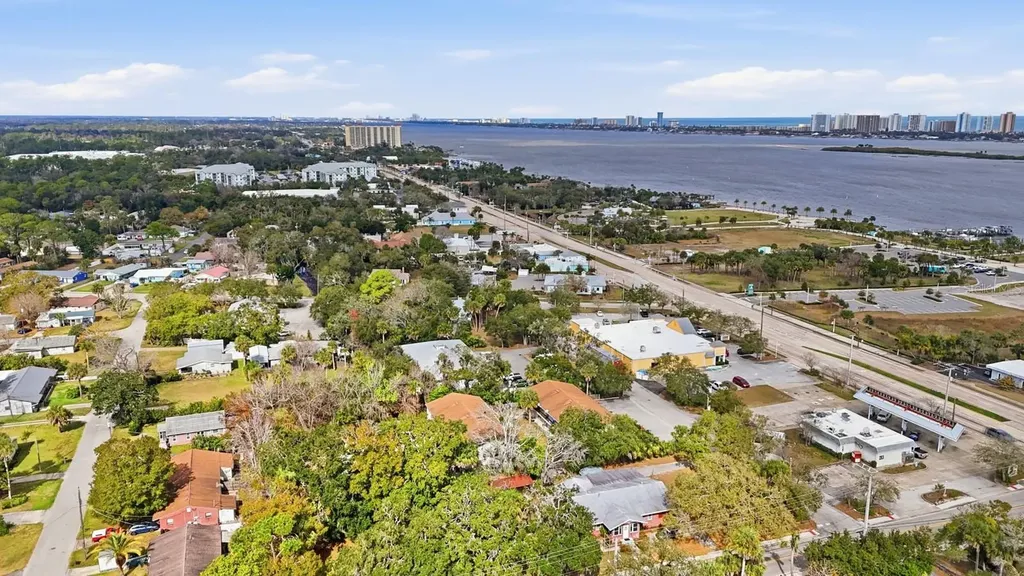 805 Louisville Street Port Orange FL 32129