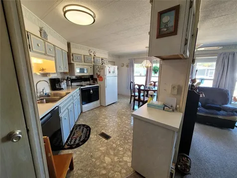 39438 Rockford Avenue Zephyrhills FL 33542