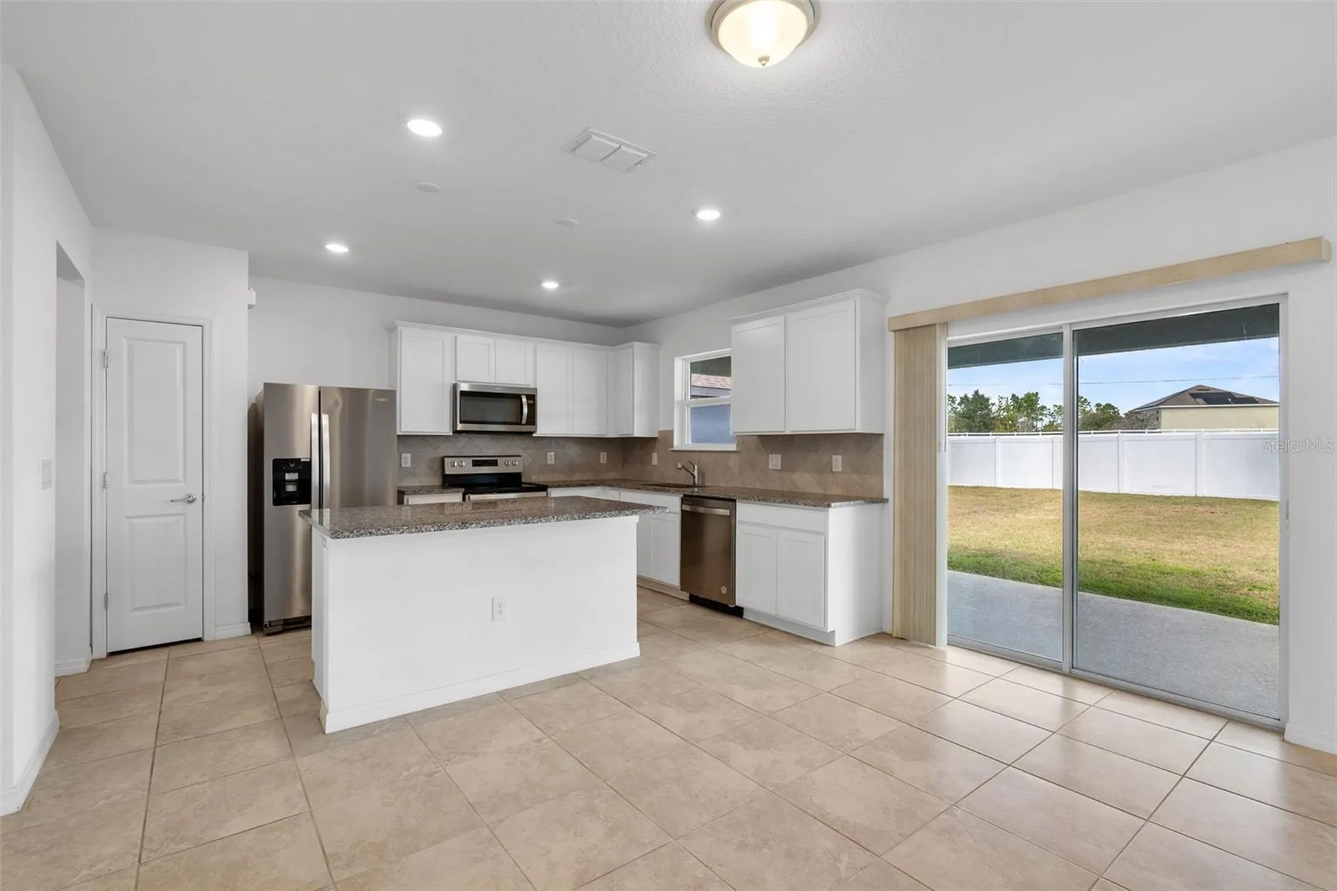 9644 Summers Cay Circle Thonotosassa FL 33592