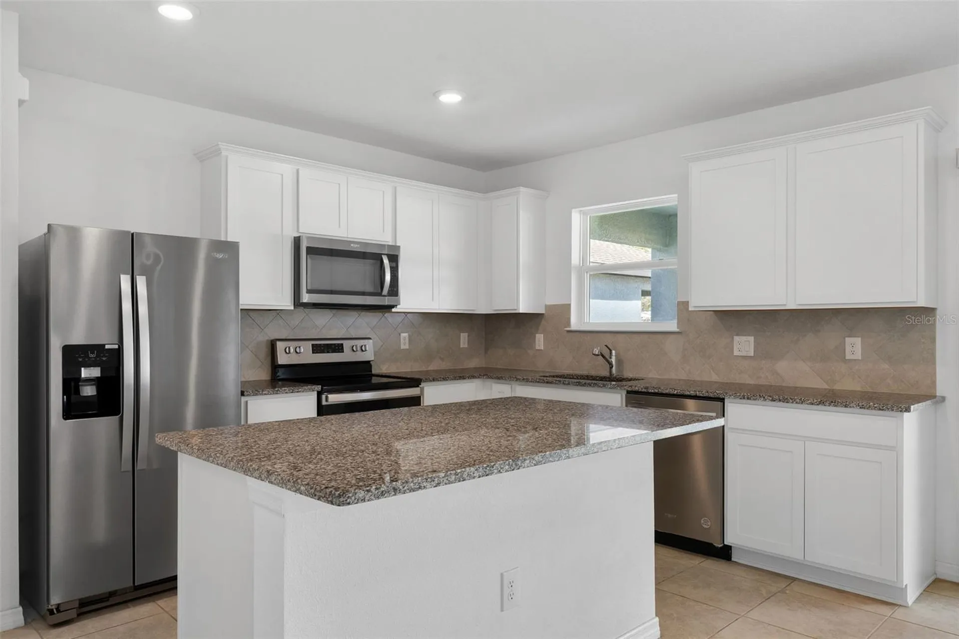 9644 Summers Cay Circle Thonotosassa FL 33592