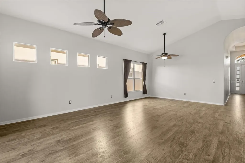 957 Tuscan Hills Boulevard Davenport FL 33897