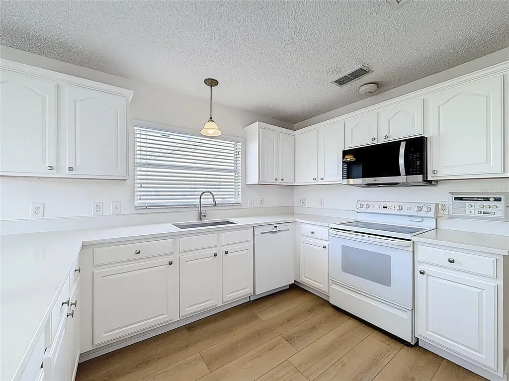1109 Saldivar Road The Villages FL 32159