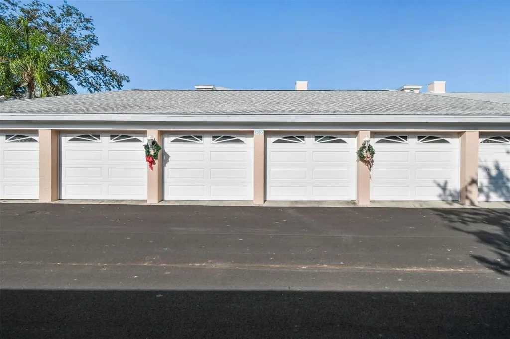 4210 Caddie Drive E Bradenton FL 34203