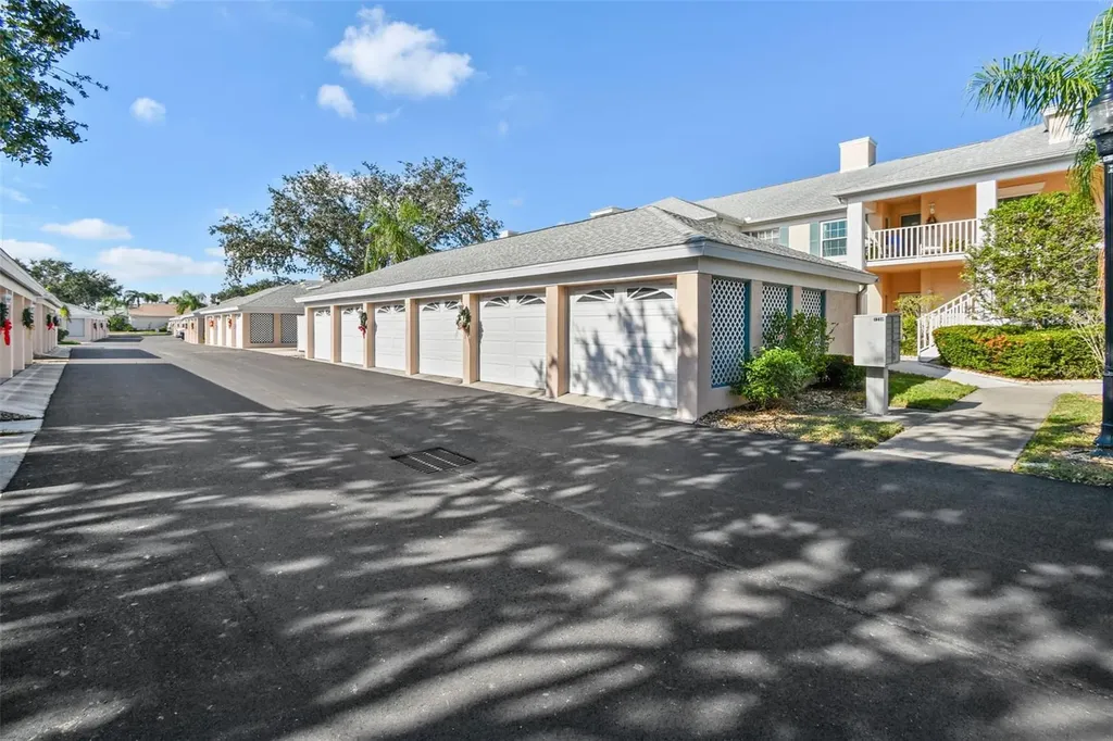 4210 Caddie Drive E Bradenton FL 34203