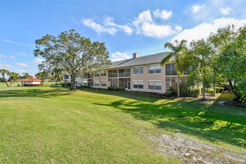 4210 Caddie Drive E Bradenton FL 34203