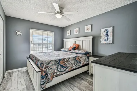 4210 Caddie Drive E Bradenton FL 34203