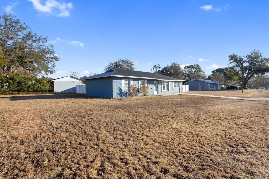 301 Magnolia Way Lady Lake FL 32159