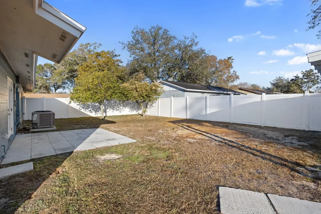 301 Magnolia Way Lady Lake FL 32159