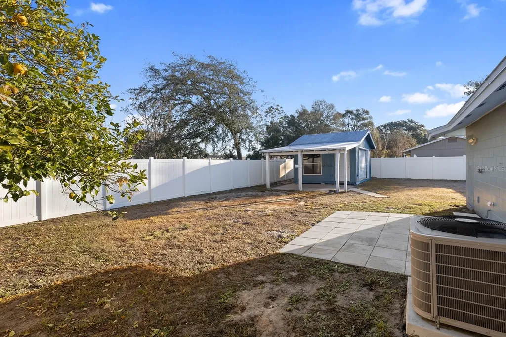 301 Magnolia Way Lady Lake FL 32159