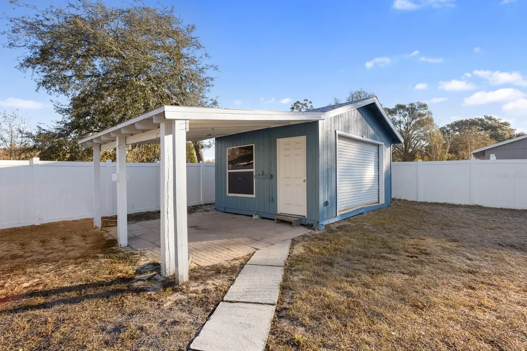301 Magnolia Way Lady Lake FL 32159