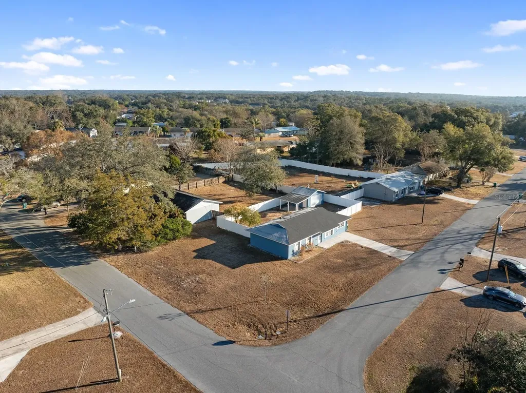 301 Magnolia Way Lady Lake FL 32159