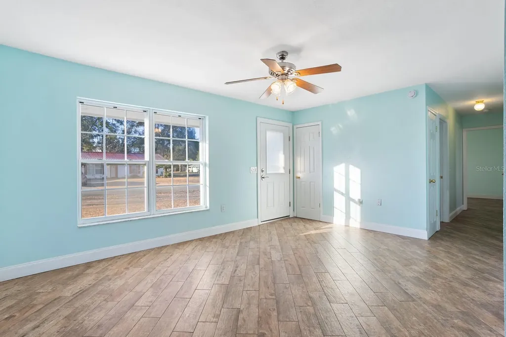 301 Magnolia Way Lady Lake FL 32159