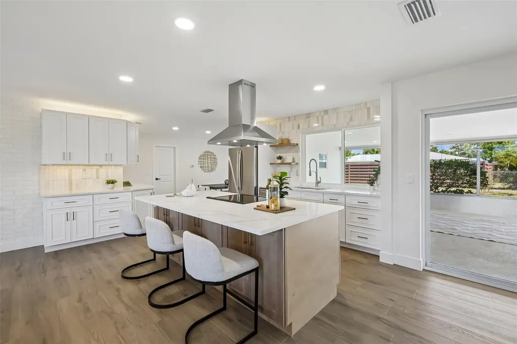 6735 Keystone Drive Sarasota FL 34231