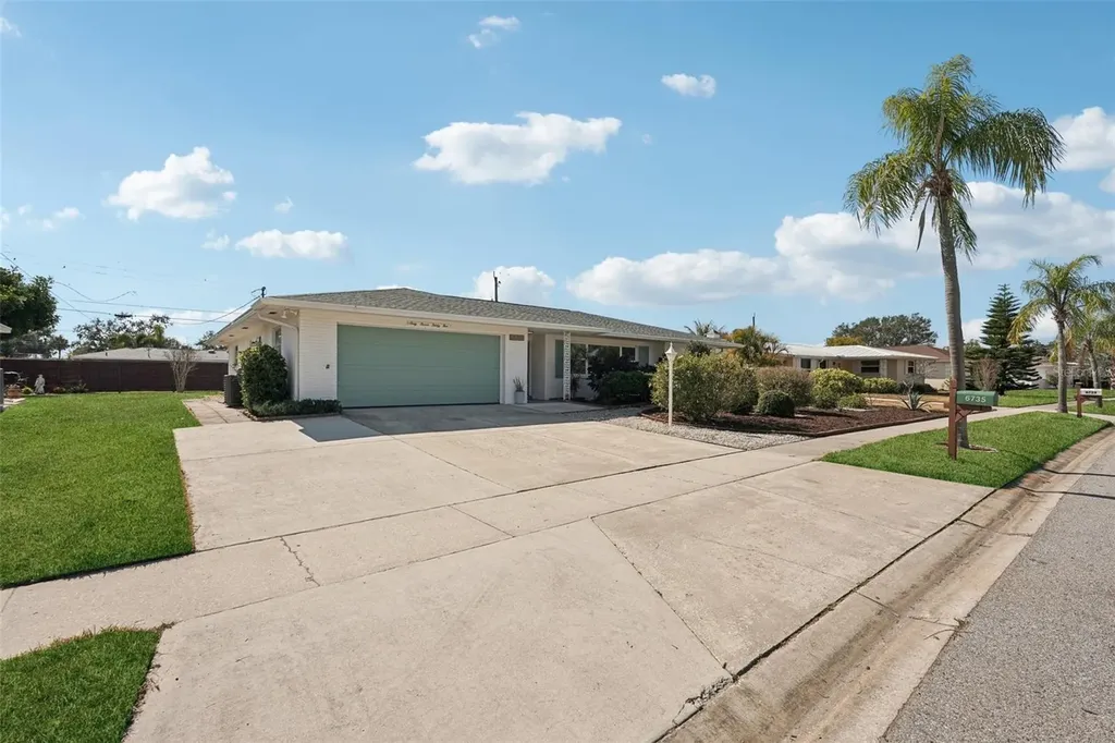 6735 Keystone Drive Sarasota FL 34231