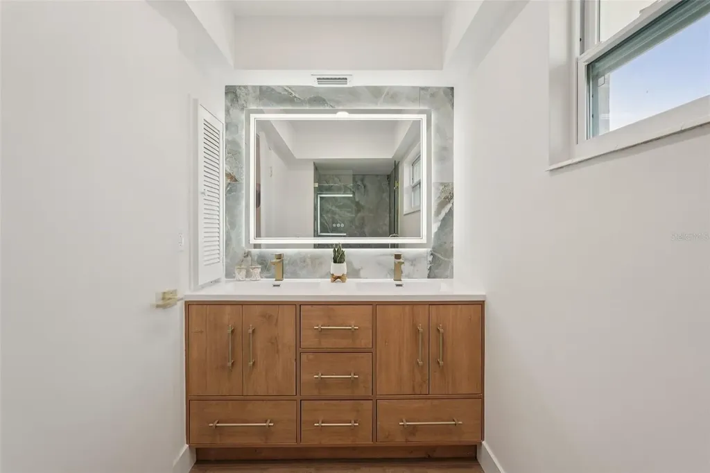 6735 Keystone Drive Sarasota FL 34231