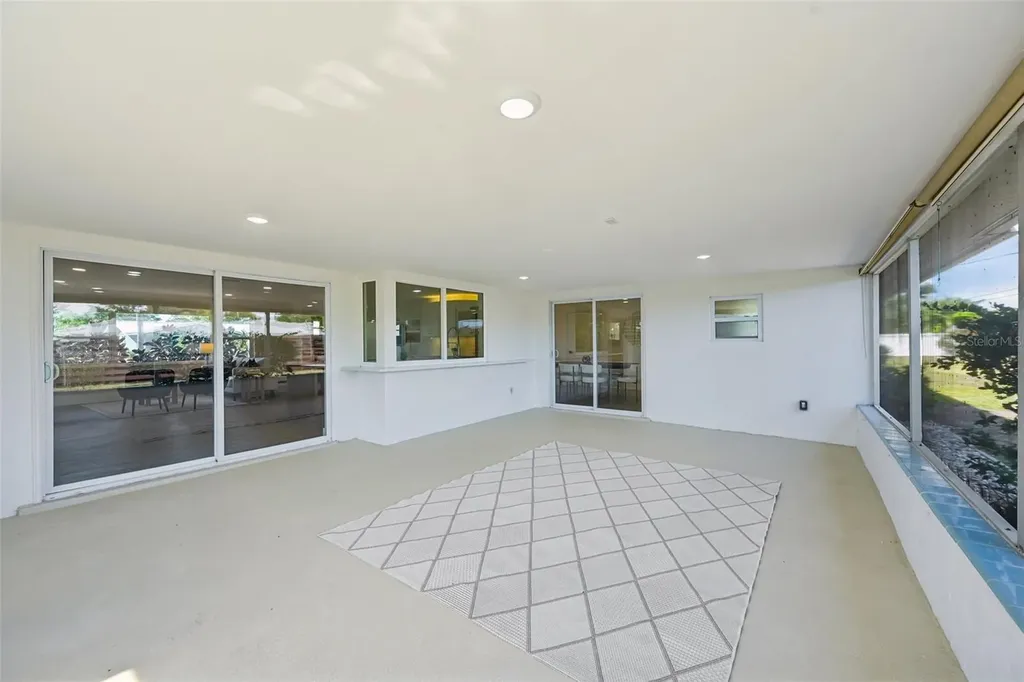 6735 Keystone Drive Sarasota FL 34231