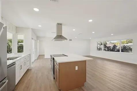 6735 Keystone Drive Sarasota FL 34231