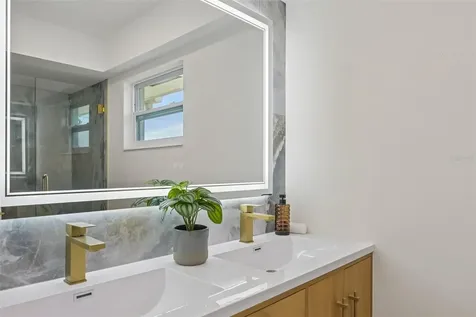 6735 Keystone Drive Sarasota FL 34231
