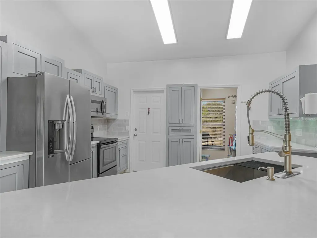 8926 Cypresswood Drive Lake Wales FL 33898