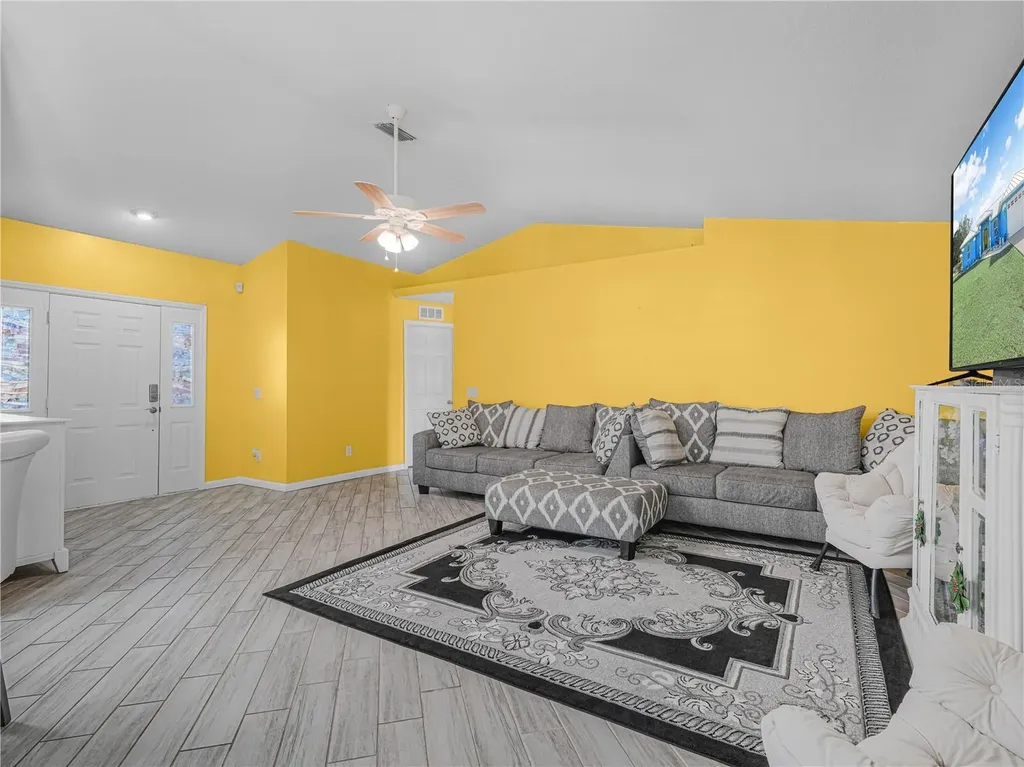 8926 Cypresswood Drive Lake Wales FL 33898