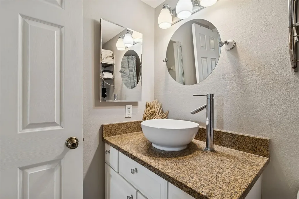 245 104th Avenue Treasure Island FL 33706