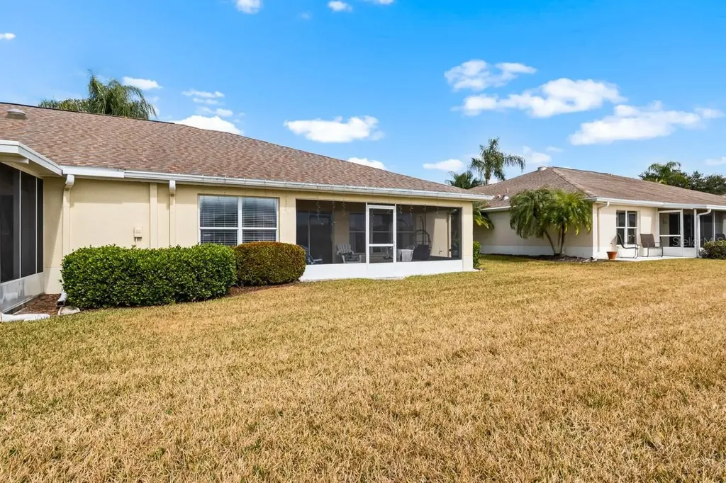 2226 Brookfield Greens Circle Sun City Center FL 33573