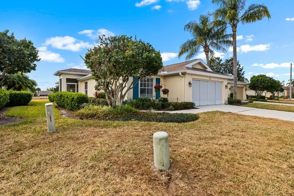 2226 Brookfield Greens Circle Sun City Center FL 33573