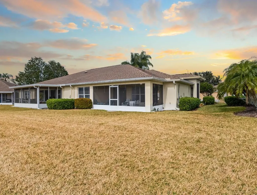2226 Brookfield Greens Circle Sun City Center FL 33573