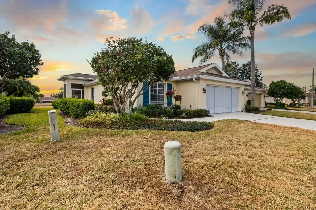 2226 Brookfield Greens Circle Sun City Center FL 33573