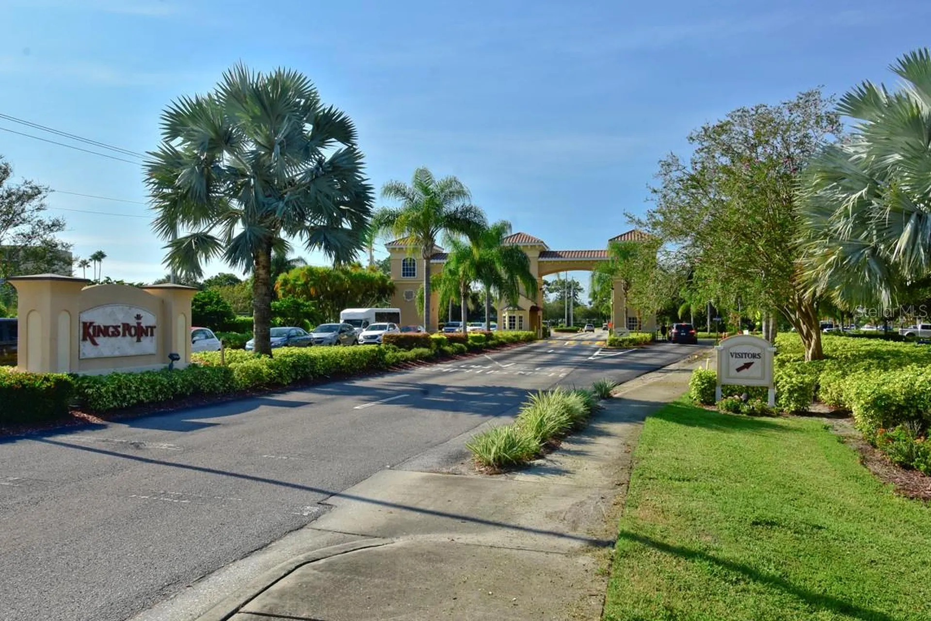 2226 Brookfield Greens Circle Sun City Center FL 33573