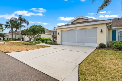 2226 Brookfield Greens Circle Sun City Center FL 33573
