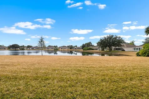 2226 Brookfield Greens Circle Sun City Center FL 33573