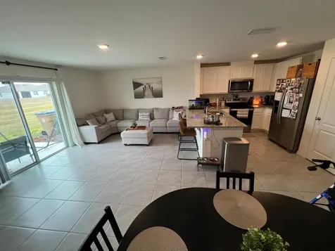 2755 Brie Hammock Bend Harmony FL 34773