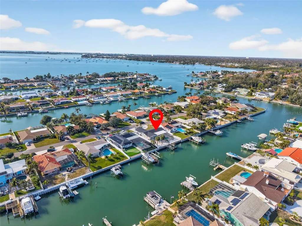 4426 43rd Street S St Petersburg FL 33711