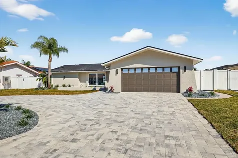 4426 43rd Street S St Petersburg FL 33711