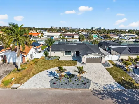 4426 43rd Street S St Petersburg FL 33711