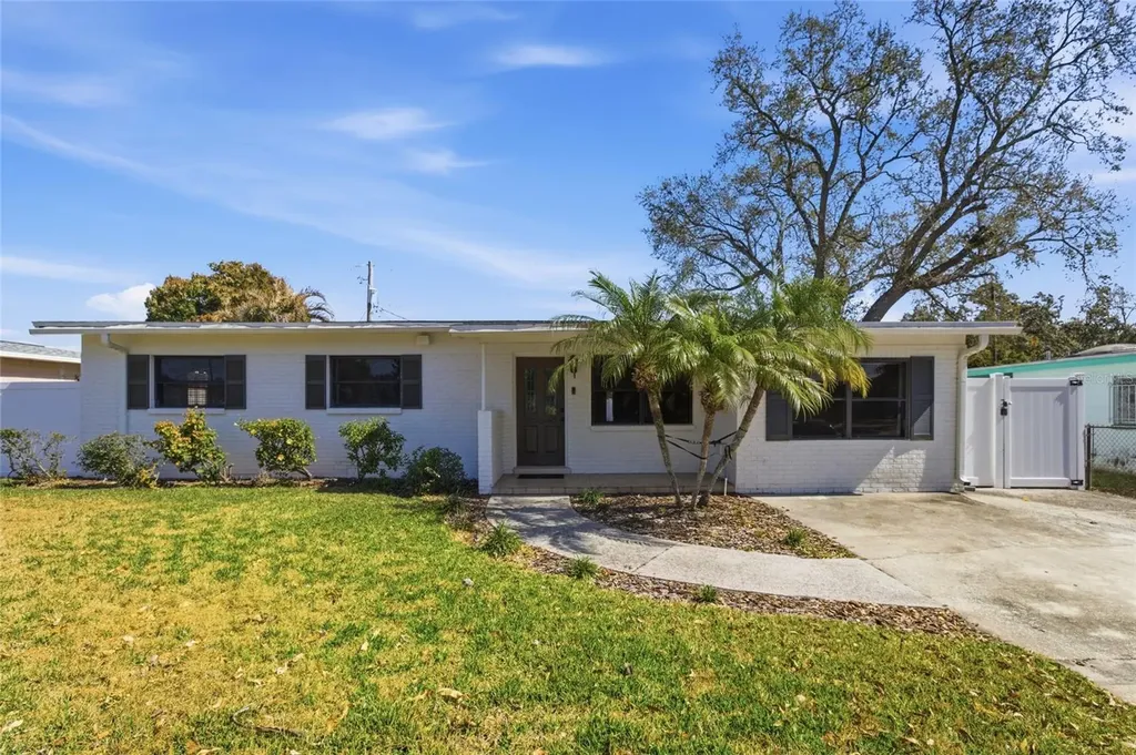 4511 N Lincoln Avenue Tampa FL 33614