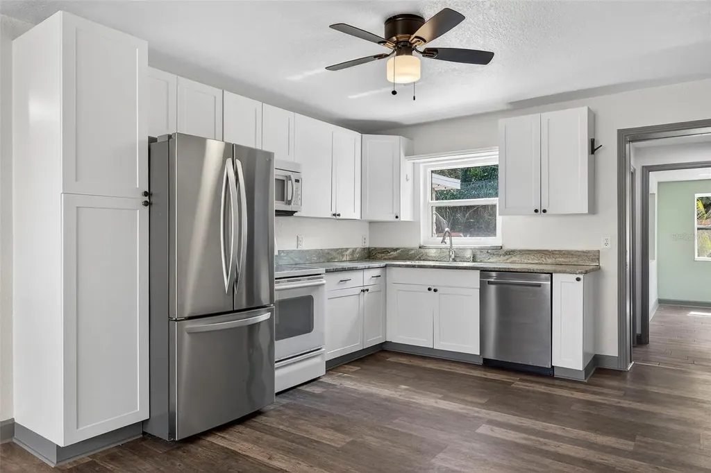 1210 46th Avenue N St Petersburg FL 33702