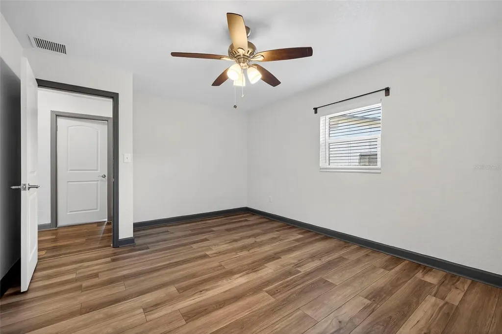 1210 46th Avenue N St Petersburg FL 33702